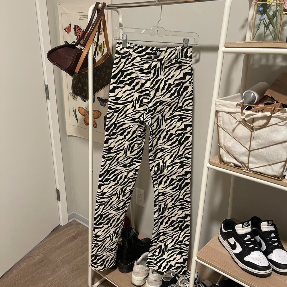 Motel Rocks Zoven Trouser in 90’s Zebra Black and White